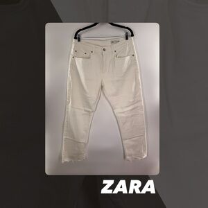 EUC Zara White Raw Hem Jeans